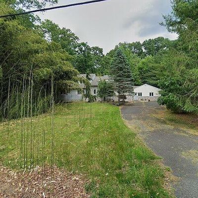 12 Bauers Ln, Morganville, NJ 07751