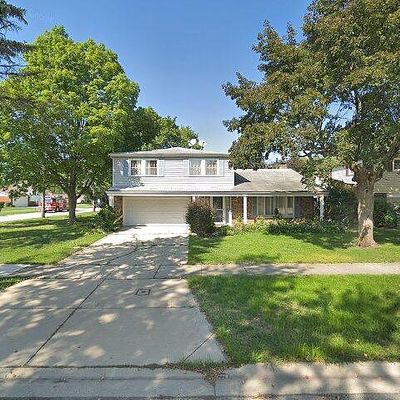 120 Ambleside Rd, Des Plaines, IL 60016