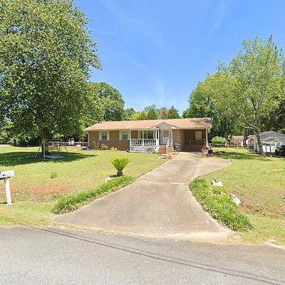 120 Rosewood Dr Se, Milledgeville, GA 31061