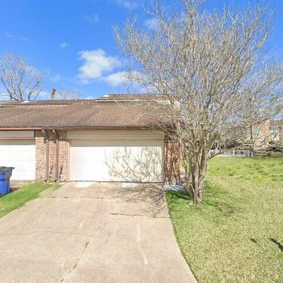 1223 Dennis Ave, Angleton, TX 77515