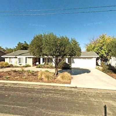 1541 Fairway Dr, Paso Robles, CA 93446