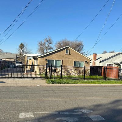 1413 N Newport Ave, Stockton, CA 95205