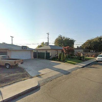 1716 N 7 Th St, Fresno, CA 93703