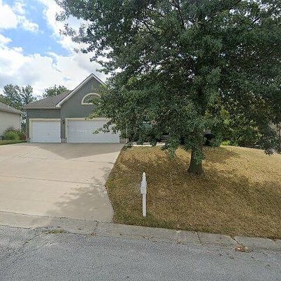 1720 Sw 24 Th St, Blue Springs, MO 64015