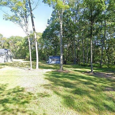 17 Mantup Rd, Putnam, CT 06260