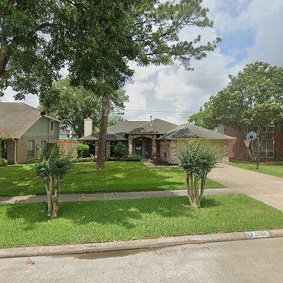 2003 Edinburg Ave, League City, TX 77573