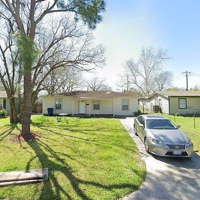 2013 2 Nd Ave N, Texas City, TX 77590