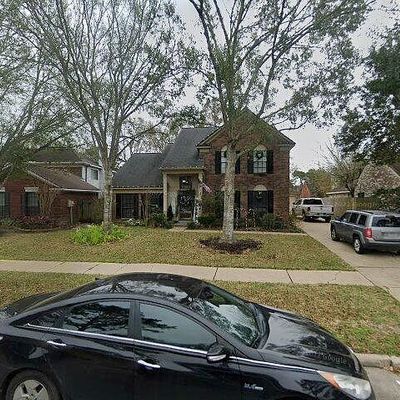 2021 Caravel Dr, League City, TX 77573