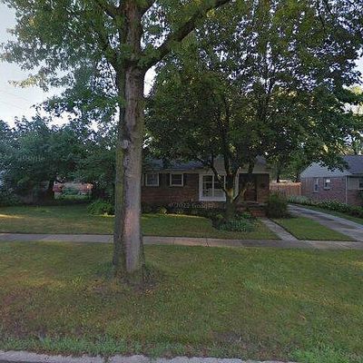 2083 Sheffield Rd, Birmingham, MI 48009