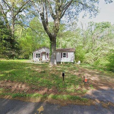 210 Woods Chapel Rd, Harriman, TN 37748