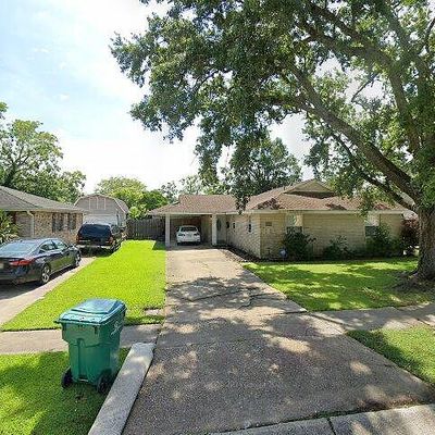 2109 James Dr, Marrero, LA 70072