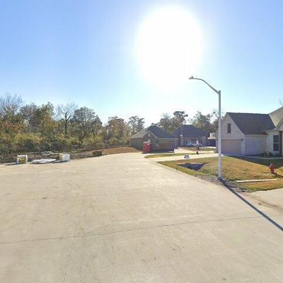 212 Cypresswood Drive, Belle Chasse, LA 70037