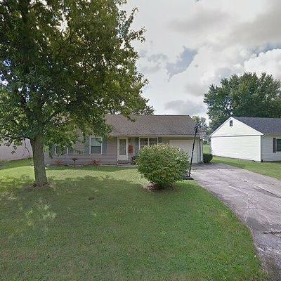 215 W Paulette Ave, Gaston, IN 47342