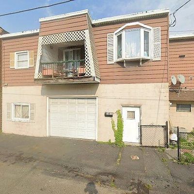 19 S D St, Mahanoy City, PA 17948