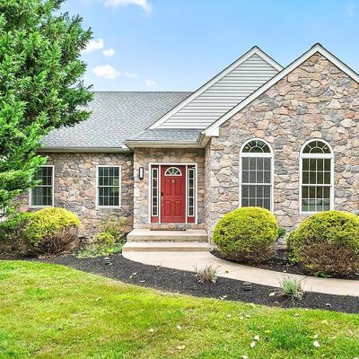 190 Ashenfelter Rd, Malvern, PA 19355