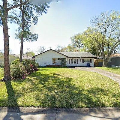 1905 16 Th Ave N, Texas City, TX 77590