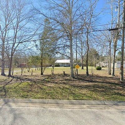 1957 Stacey Rd, Cantonment, FL 32533