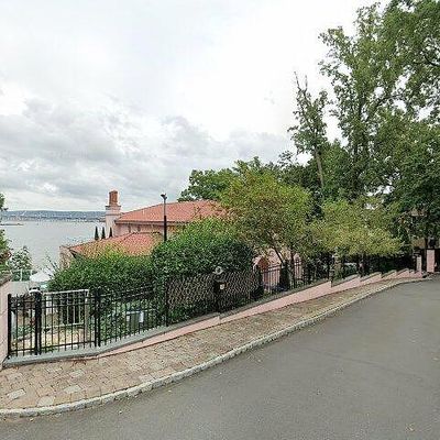 2 Smith Ave, Nyack, NY 10960