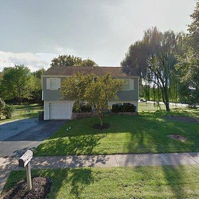 200 Meadow Dr, Downingtown, PA 19335