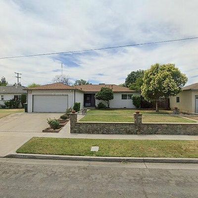 2348 E San Gabriel Ave, Fresno, CA 93726