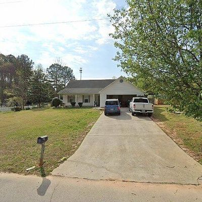 240 Skyland Dr, Loganville, GA 30052