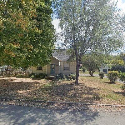 2422 Sevier Ave, Maryville, TN 37804