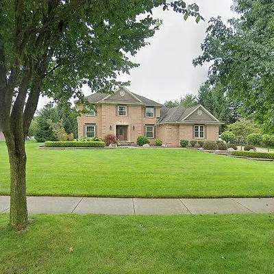 24418 Nantucket Dr, Novi, MI 48374