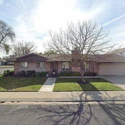 2450 Molino Dr, Modesto, CA 95355