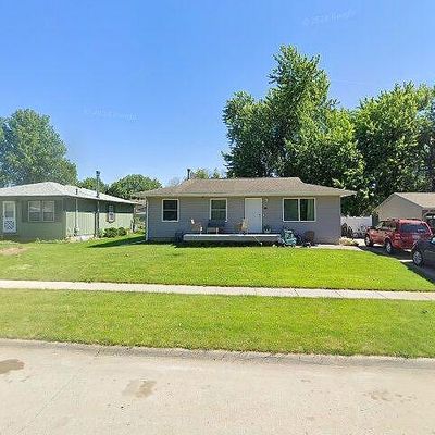 25 Birch Ct, North Liberty, IA 52317