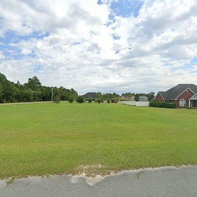 25 Hayden Ln, Jesup, GA 31545