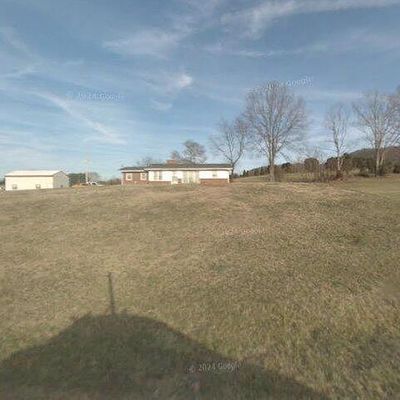 217 Holly Rd, Mooresburg, TN 37811