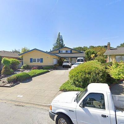 21735 Gail Dr, Castro Valley, CA 94546