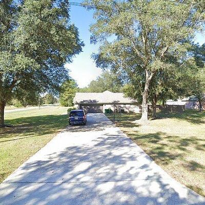 22011 Northview Dr, Moss Point, MS 39562