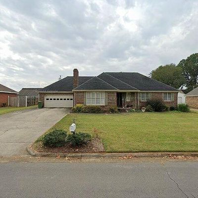 2216 Jackson Ave, Muscle Shoals, AL 35661