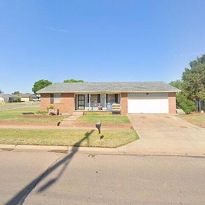 2301 1 St St, Woodward, OK 73801