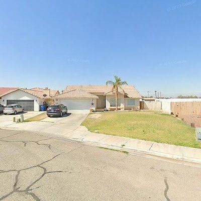 290 Chisolm Trl, Imperial, CA 92251