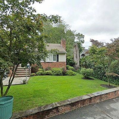 3 Grant St, New Rochelle, NY 10801