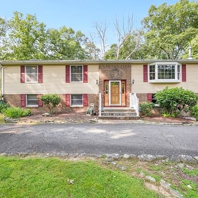 30 Buena Vista Dr, Ringwood, NJ 07456