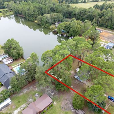 266 Lakeview Dr, Baxley, GA 31513