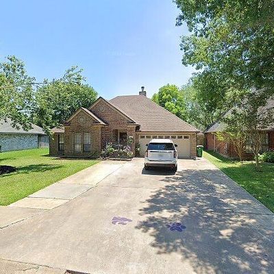 27 Alexander Ct, Angleton, TX 77515