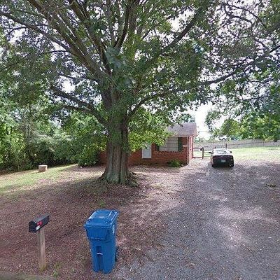 271 N Glenn St, Ellenboro, NC 28040