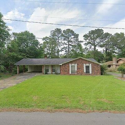 3211 Rosewood Dr, Hattiesburg, MS 39401