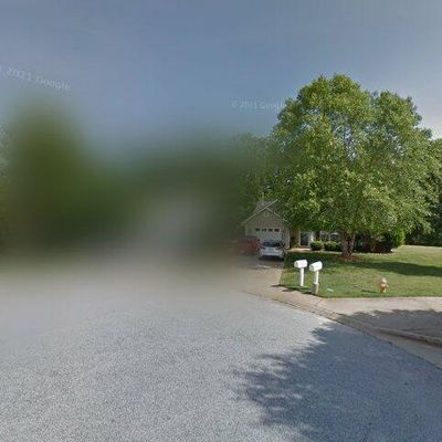 33 Seaside Ln, Greer, SC 29650