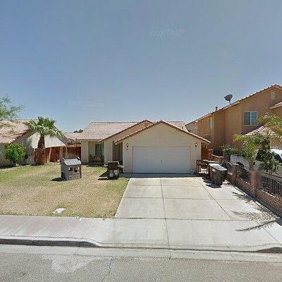 330 Branding Iron Dr, Imperial, CA 92251