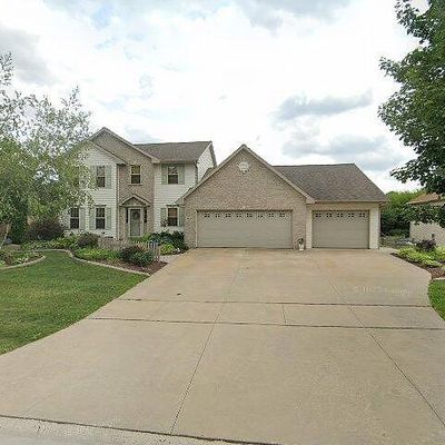 3034 Valley Creek Dr, Green Bay, WI 54311