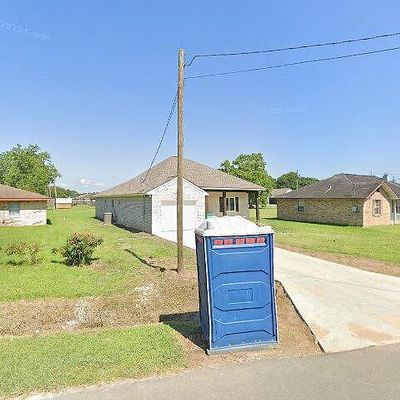 305 Carl Dr, Opelousas, LA 70570