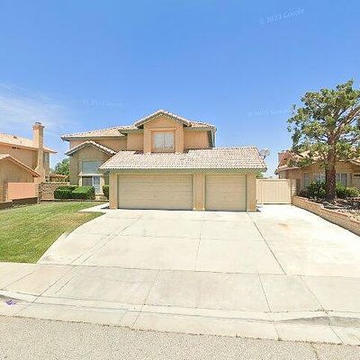 3063 Coyote Rd, Palmdale, CA 93550