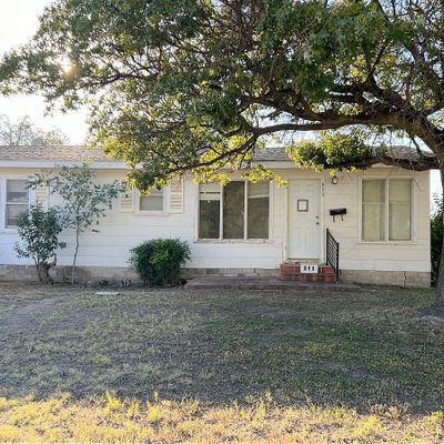 311 N Utah Ave, Big Lake, TX 76932