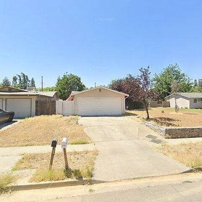 3139 W Richert Ave, Fresno, CA 93722