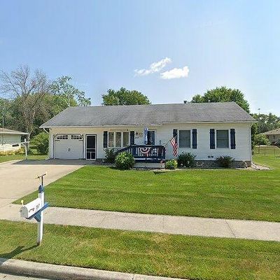 387 S Jackson St, Valders, WI 54245